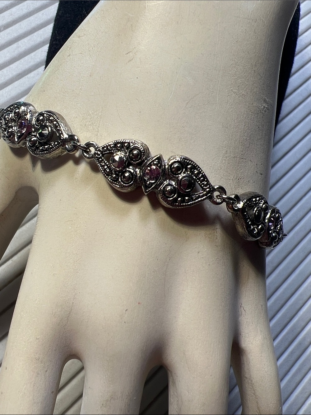 Avon Silver-Tone Bracelet with Pink Stones